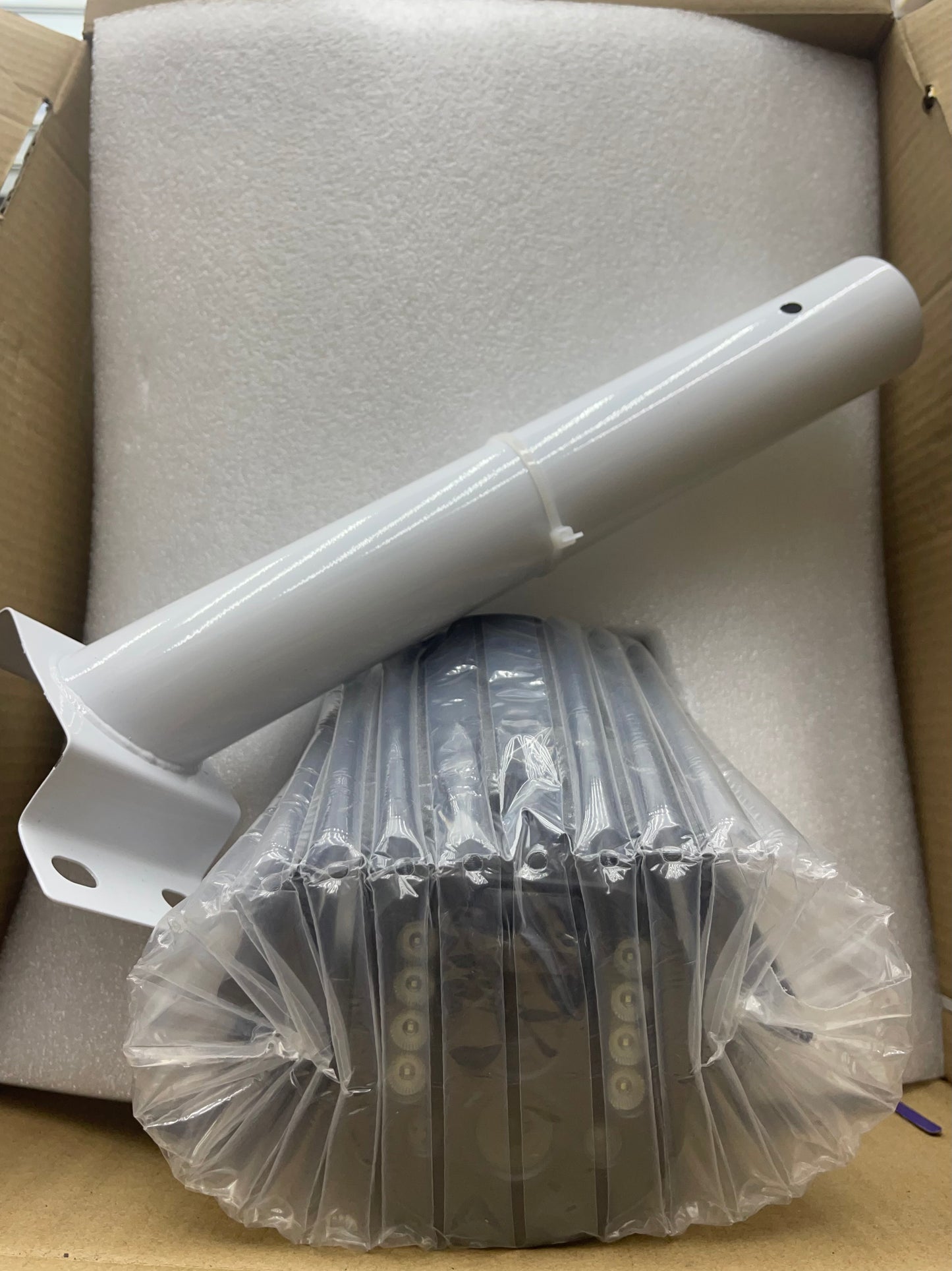 كاميرا مراقبة ذكية مقاومة للعوامل الخارجية – حماية موثوقة تدوم